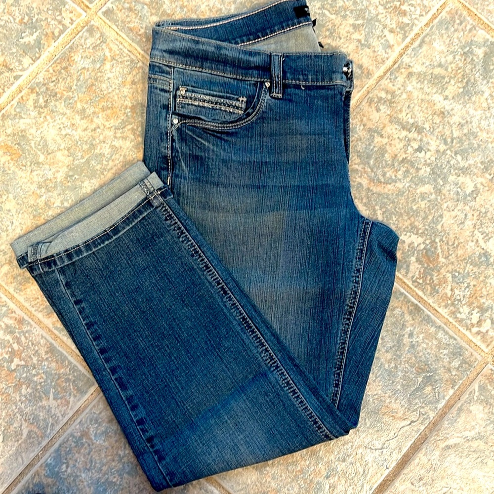 White House Black Market Cropped Jeans Size 8R